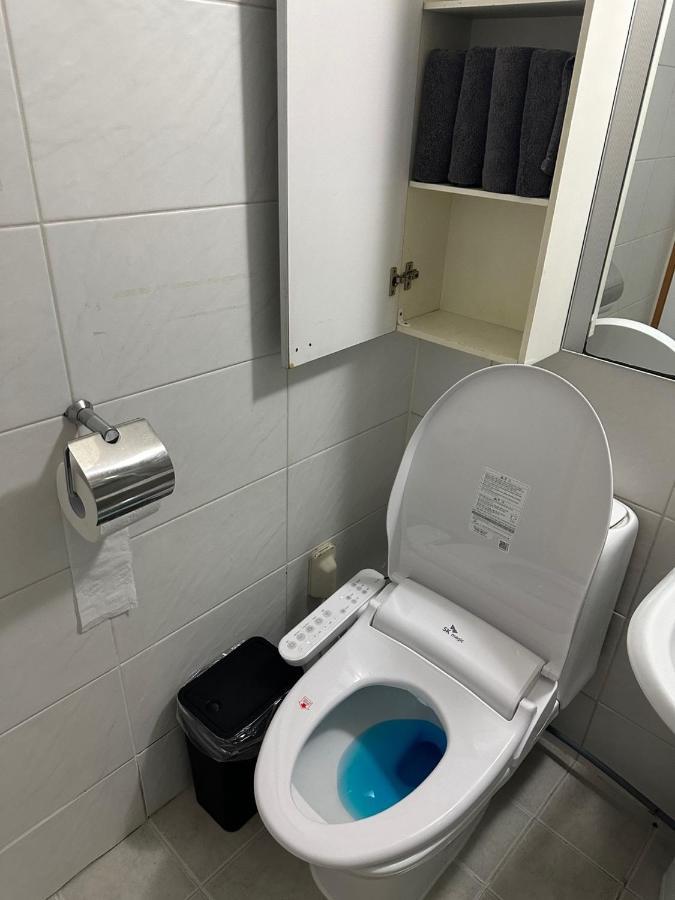 Hongdae Guesthouse 1Min From Hongik Uni Station Exit #1 首爾 外观 照片