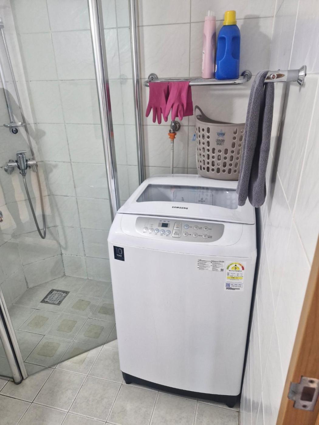 Hongdae Guesthouse 1Min From Hongik Uni Station Exit #1 首爾 外观 照片